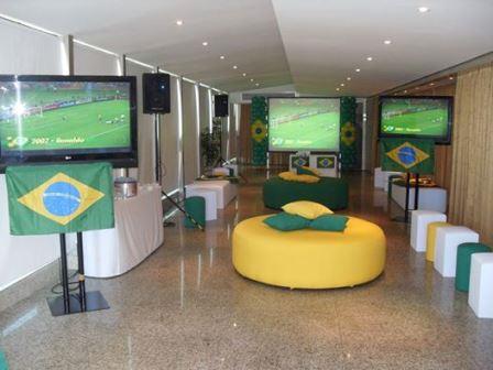 aluguel de TVs para assistir jogos de futebol