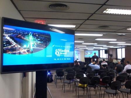 aluguel de TV led com suporte para eventos